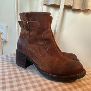 Born Suede Leather Zip Ankle Boots (SIZE 7.5)